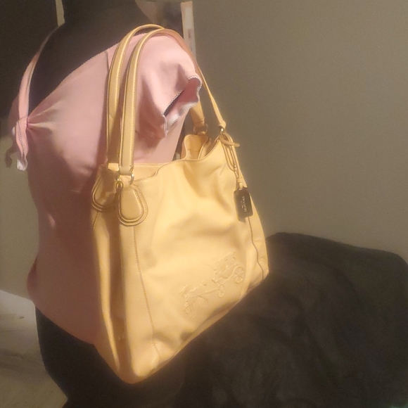 Set Coach pink shoulderbag and wallet - Picture 10 of 13